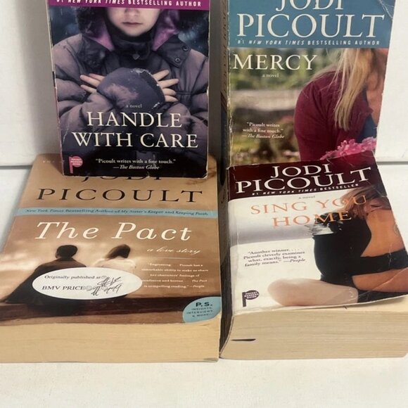 Lot Of 9 Jodi Picoult Paperback Books TPB Collection of Family Saga Fiction - Picture 6 of 7